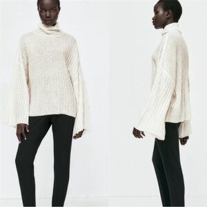 🤍 ZARA Knit Ribbed Sweater